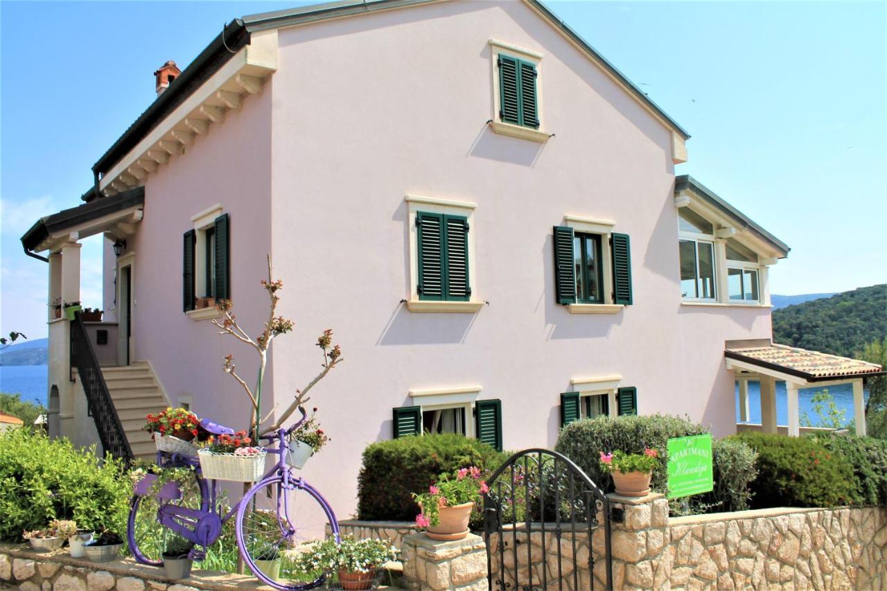 Apartmani Klaudija Valun Buitenkant foto